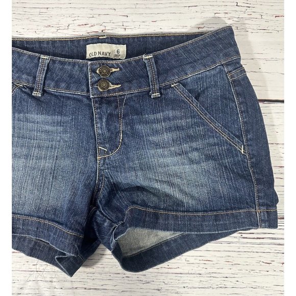 Old Navy Jean Shorts Sz 6 Blue Denim Double Button 3” Inseam Booty Shortie - Picture 3 of 8